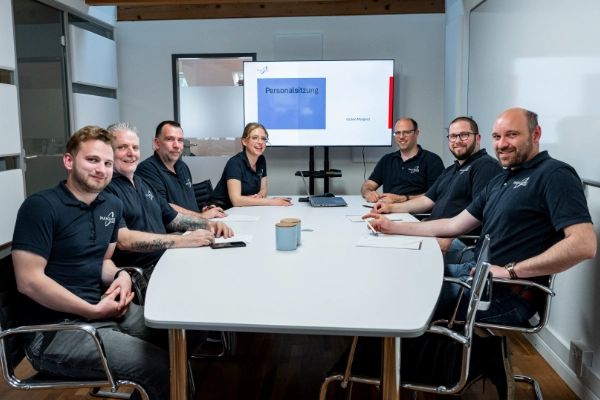 Hier erhältsts du einen Einblick in die Zusammenarbeit im Team von ParaQare.