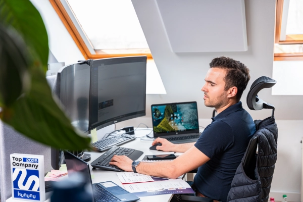 Hier erhältsts du einen Einblick in die Zusammenarbeit im Team von ParaQare.
